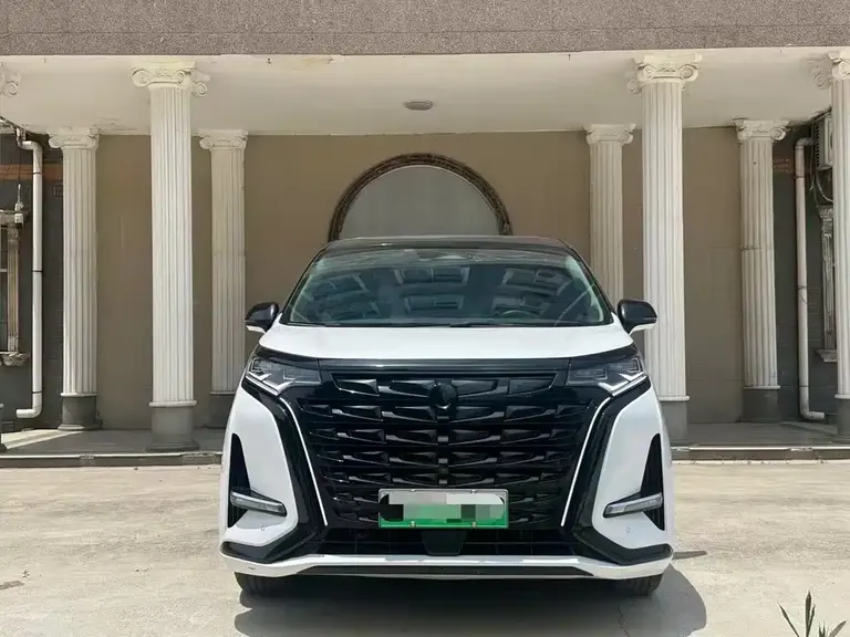 Denza D9 DM-i 970 4 WD Flagship