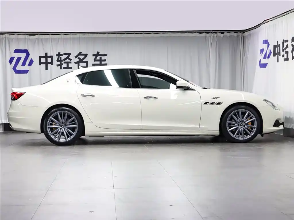 Quattroporte 总裁 2022款 3.0 T GT