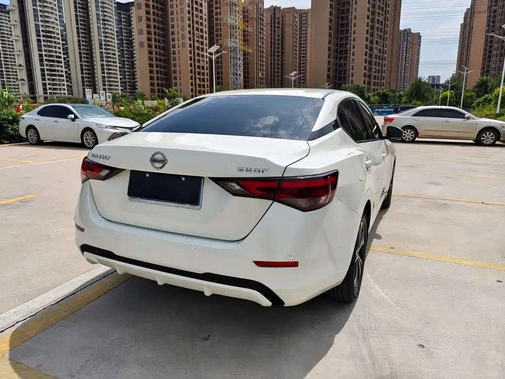 Sylphy 1.6 L XL CVT Joy