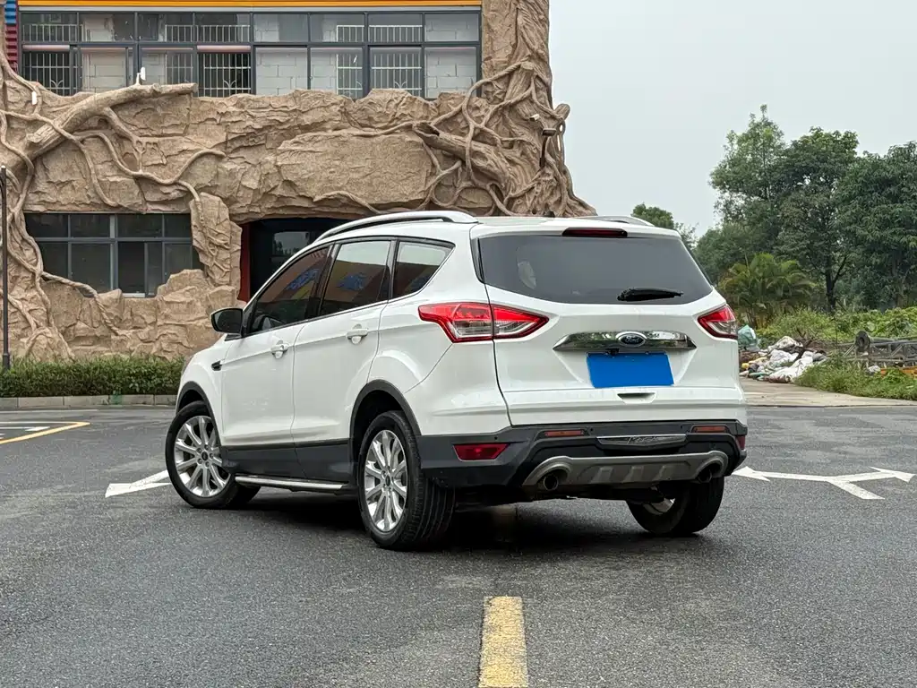 Kuga 1.5 L GTDi 2 WD Style