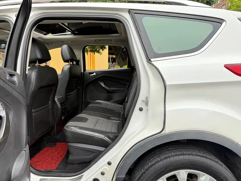 Kuga 1.5 L GTDi 2 WD Style