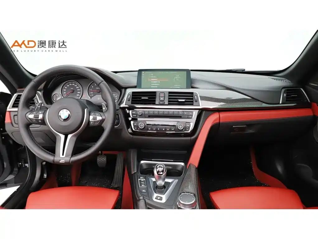 BMW M4 宝马M42017款 M4敞篷轿跑车