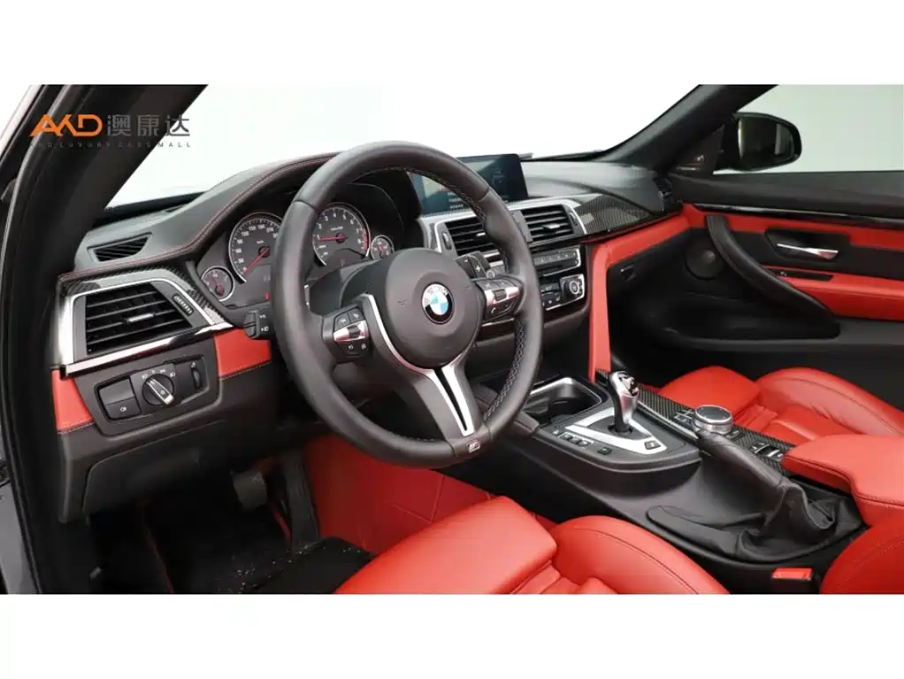 BMW M4 宝马M42017款 M4敞篷轿跑车