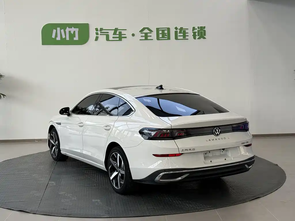 Lamando Lamando L 280 TSI DSG Spicy Cool