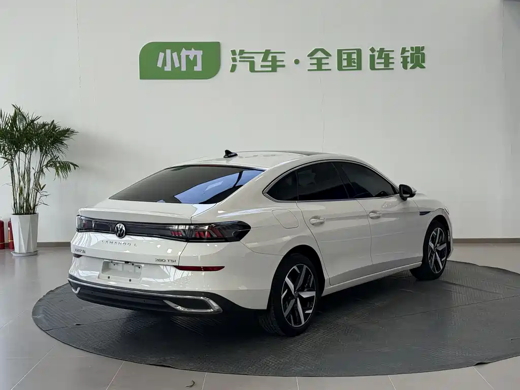 Lamando Lamando L 280 TSI DSG Spicy Cool