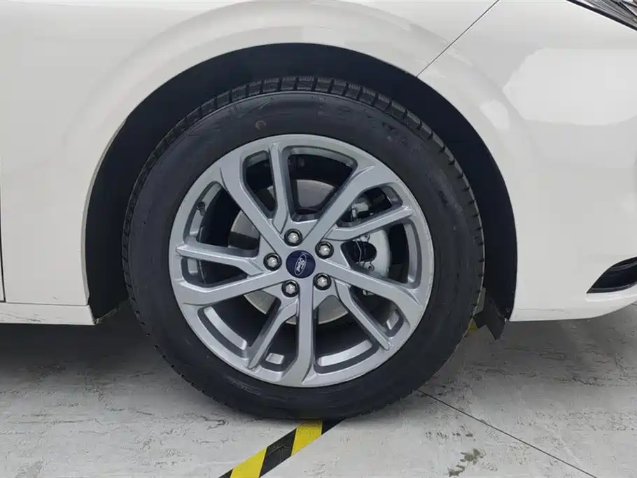 Mondeo EcoBoost 245 Luxury