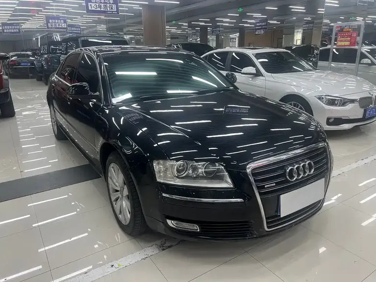 Audi A8 A8 L 4.2 FSI Distinguished