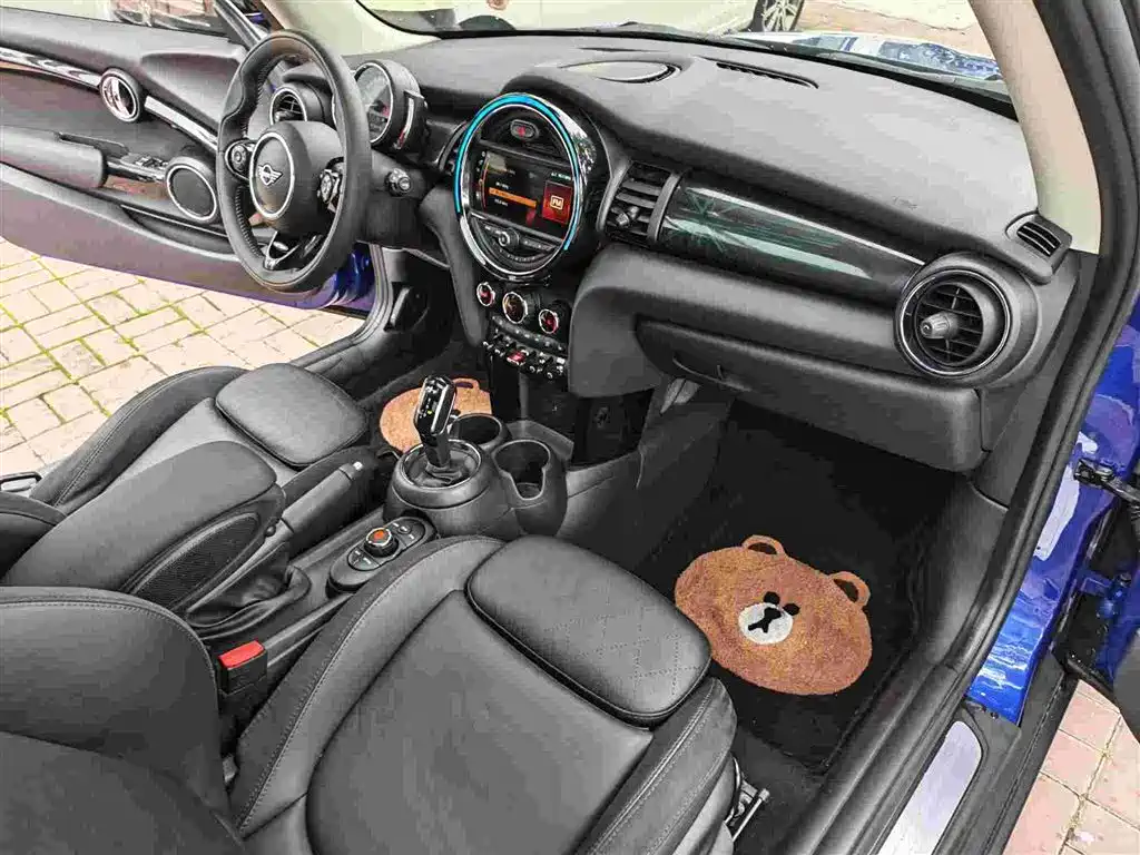 MINI 1.5 T COOPER Artist
