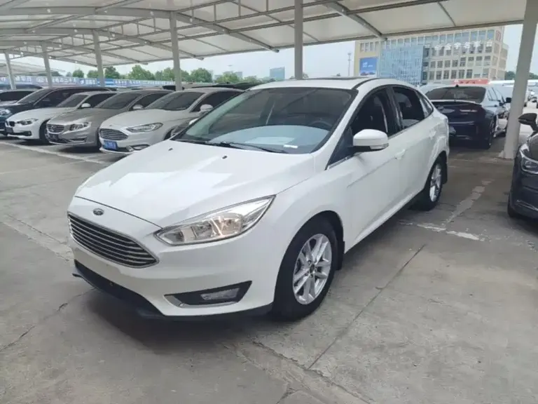 Ford Focus 福克斯 2018款 三厢经典 EcoBoost 180 自动精英型