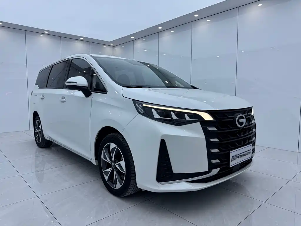 GAC Trumpchi M6 270 T DCT Luxury (7-seat)