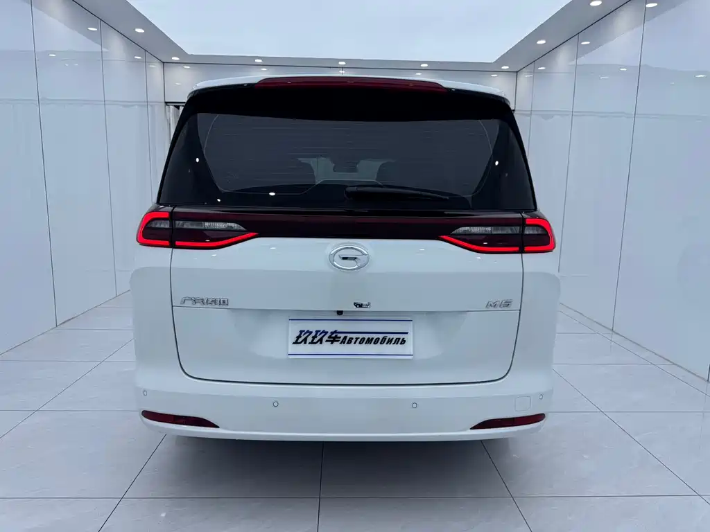 GAC Trumpchi M6 270 T DCT Luxury (7-seat)