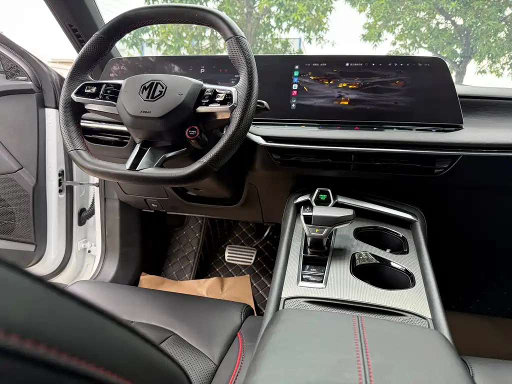 MG7 2.0 T Auto Beauty Hunter Luxury Enjoyment