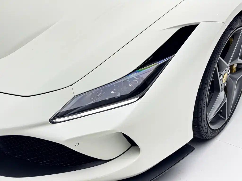 Ferrari F8 Tributo 3.9 T V8