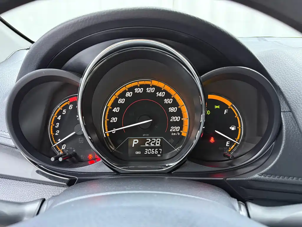 YARiS L Zhixuan Zhixuan X 1.5 L CVT Luxury PLUS