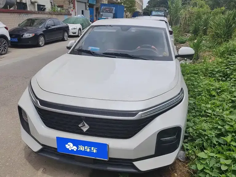 Baojun RC-5 1.5 L CVT Smart Shine Elite