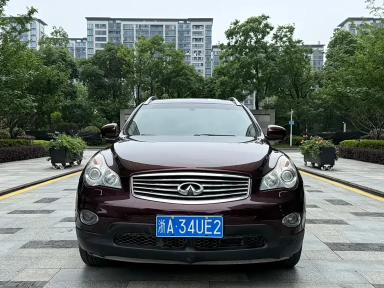 Infiniti QX50 (Import) 英菲尼迪QX50进口 2013款 2.5 L 两驱尊雅版