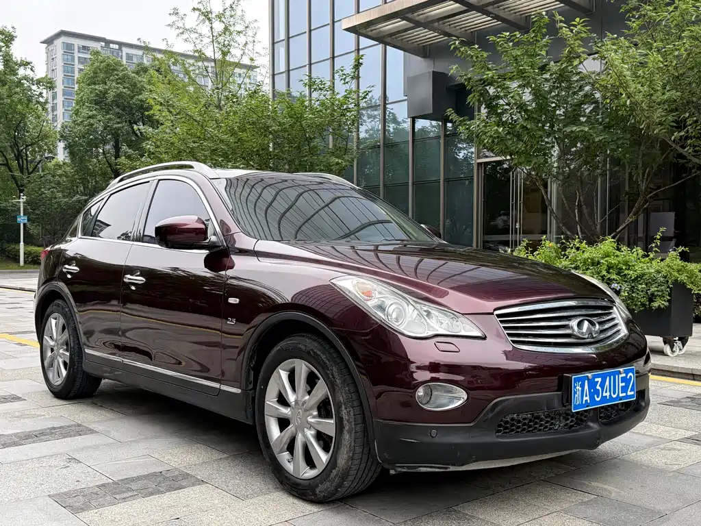 Infiniti QX50 (Import) 英菲尼迪QX50进口 2013款 2.5 L 两驱尊雅版