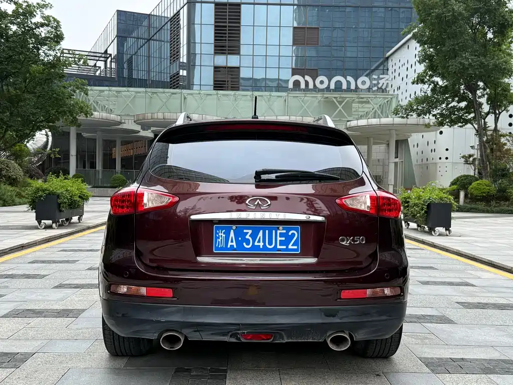 Infiniti QX50 (Import) 英菲尼迪QX50进口 2013款 2.5 L 两驱尊雅版
