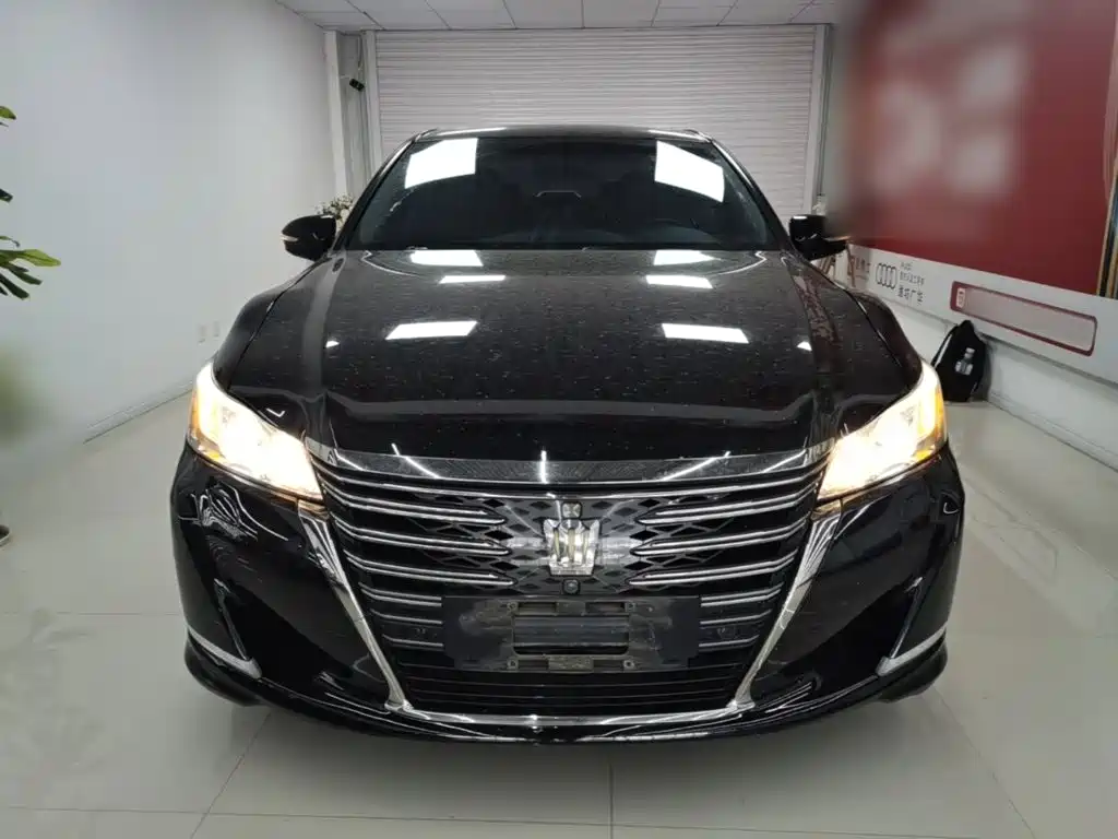 Crown 2.0 T Sport