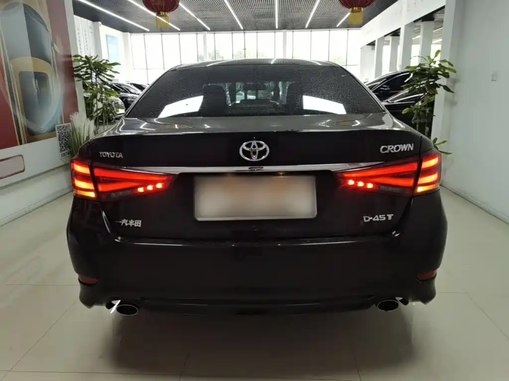 Crown 2.0 T Sport