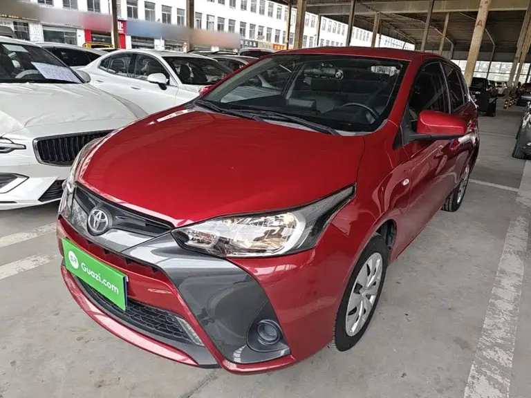 Toyota YARiS L Zhixuan 1.5 L CVT Leading