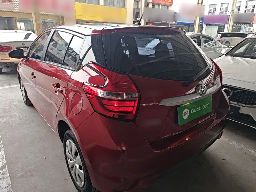YARiS L Zhixuan 1.5 L CVT Leading