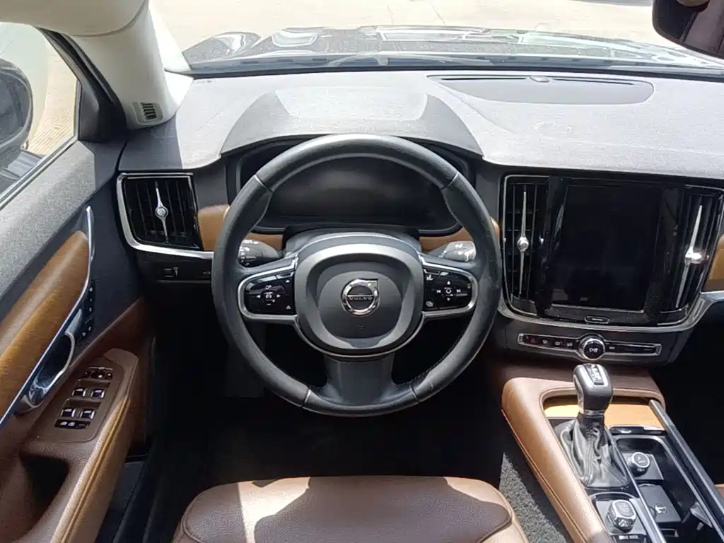 Volvo S90 T5 Smart Ease Luxury
