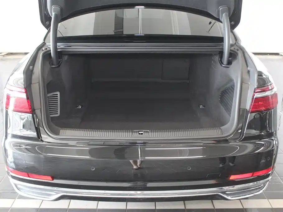 Audi A8 A8 L 50 TFSI quattro Comfort Collector