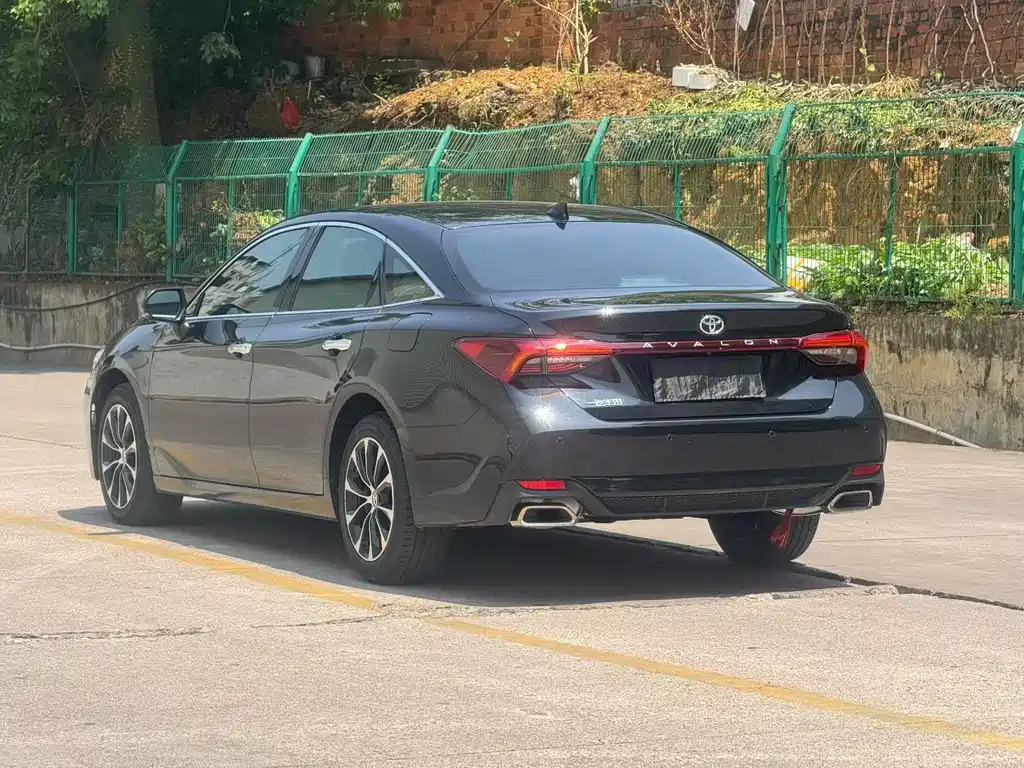 Avalon 2.0 L Luxury