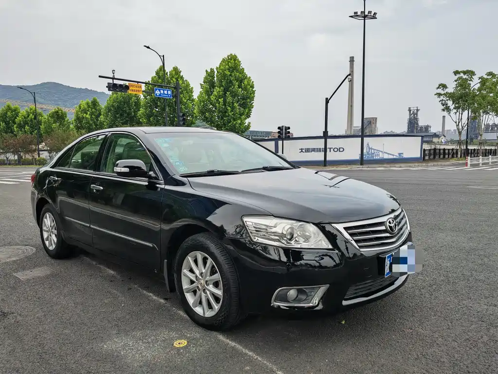 Camry 240 G Luxury