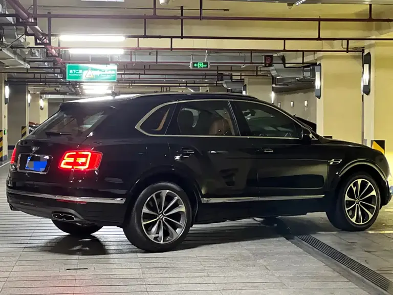Bentley Bentayga 4.0 T V8