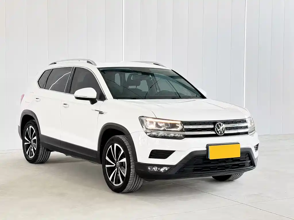 Tharu 280 TSI 2 WD Luxury
