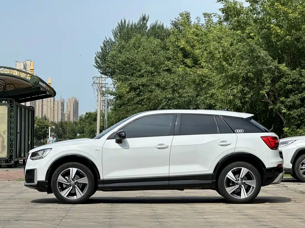 Audi Q2 L 35 TFSI Fashion Dynamic