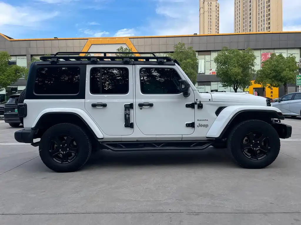 Wrangler 2.0 T Sahara 4-door CN-VI