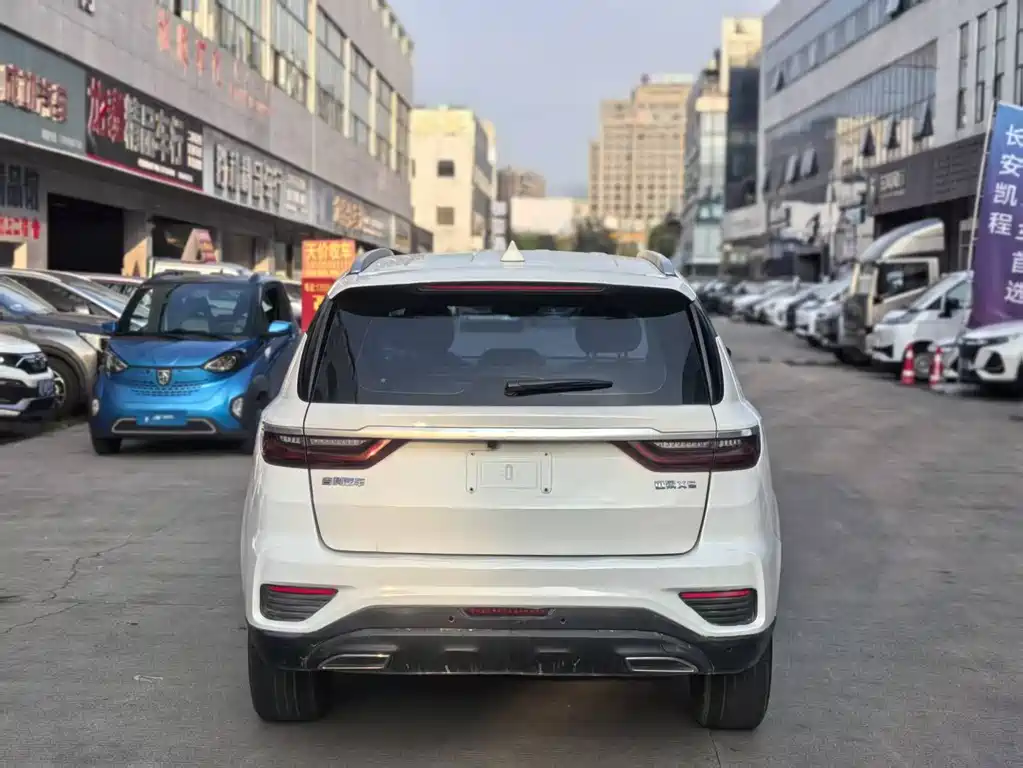 Vision X6 1.4 T CVT Distinguished