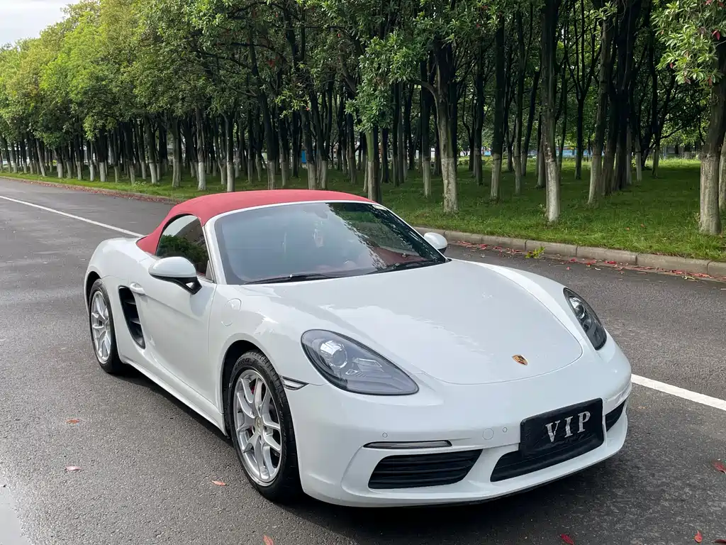 Porsche 718 Boxster 2.0 T