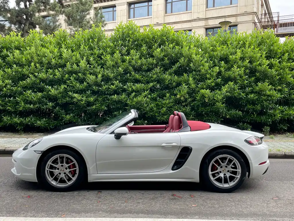 Porsche 718 Boxster 2.0 T