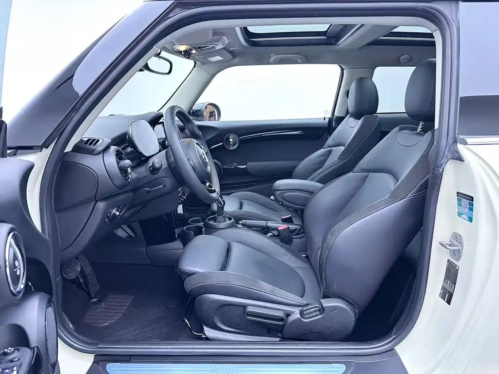 MINI 1.5 T COOPER Artist