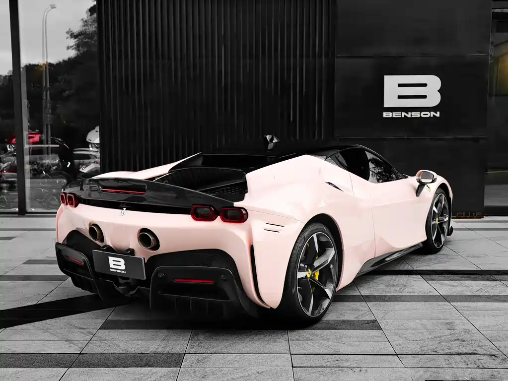 SF90 3.9 T V8 Stradale