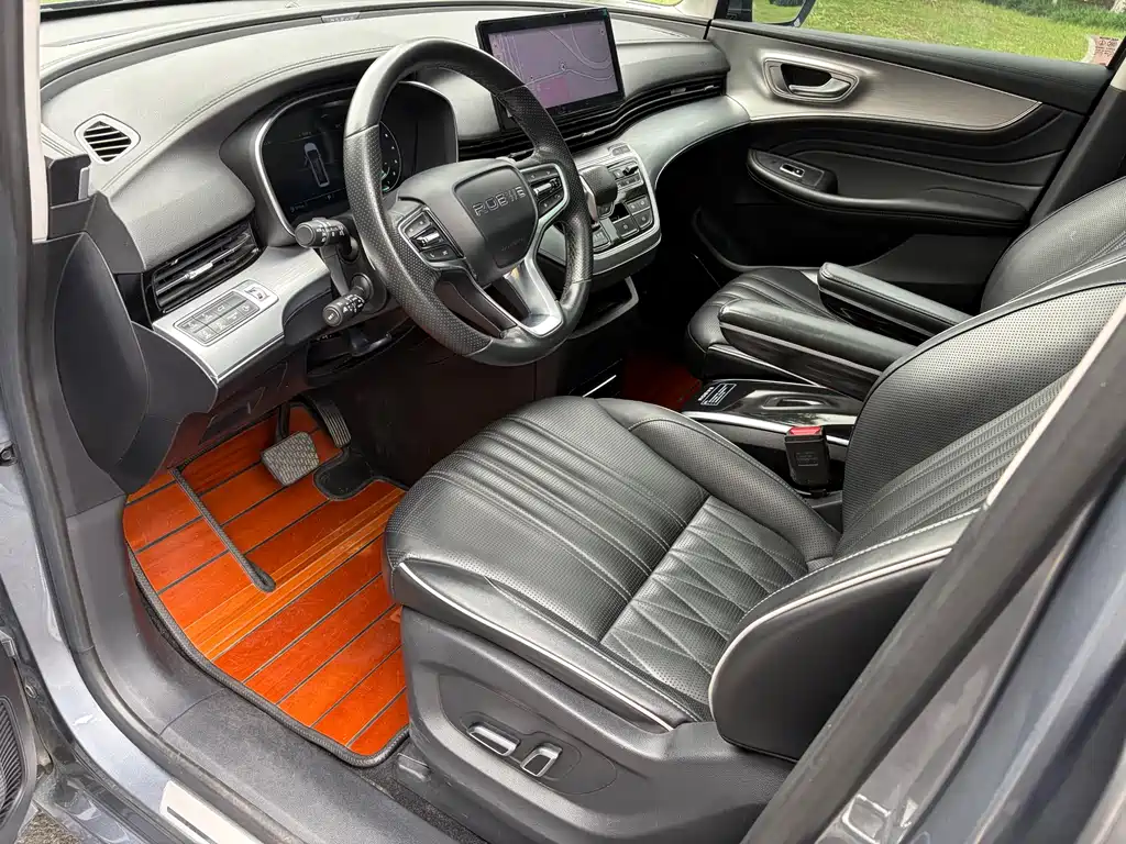 Roewe iMAX8 400 TGI Supreme Series Honored