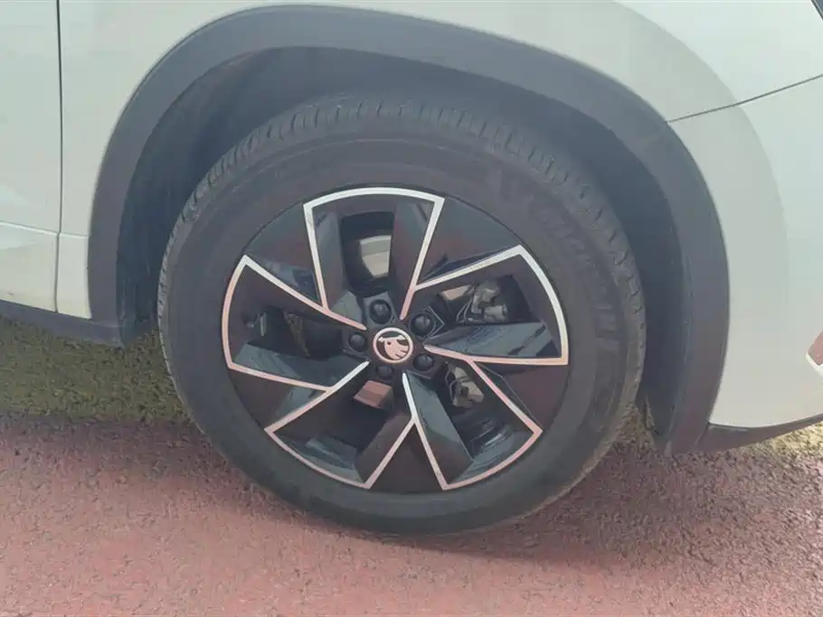 Kamiq 柯米克 2020款 改款 GT 1.5 L 自动旗舰版 国VI