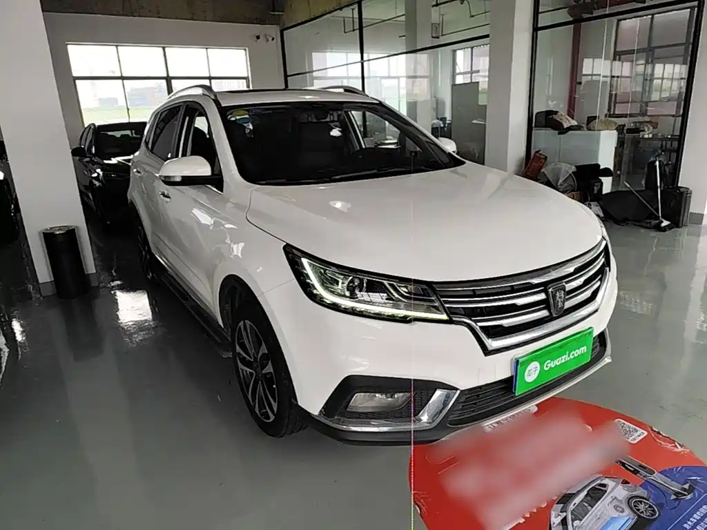 Roewe RX3 18 T Auto Internet Smart Enjoyment