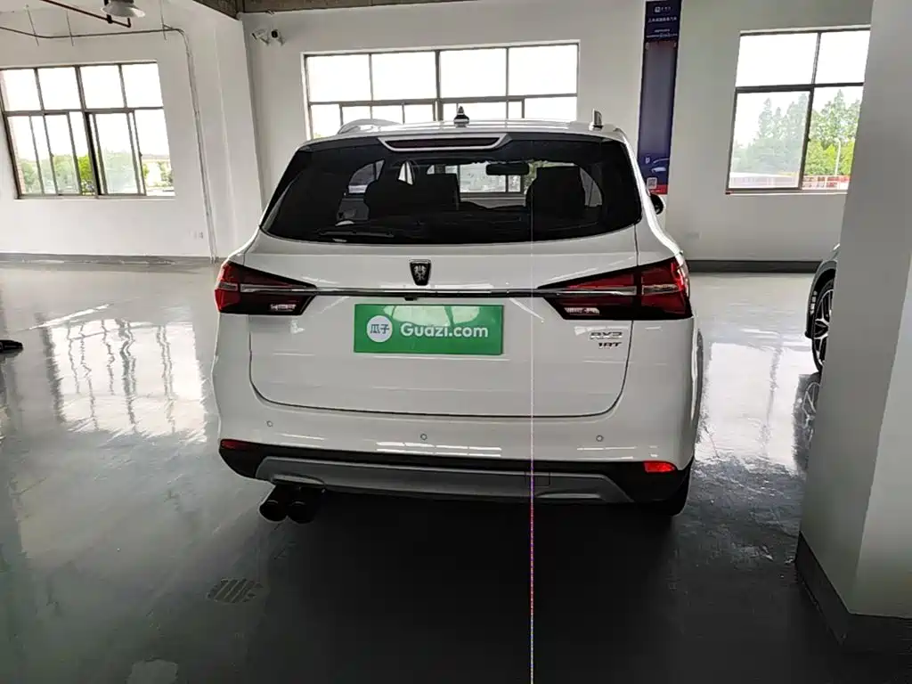 Roewe RX3 18 T Auto Internet Smart Enjoyment