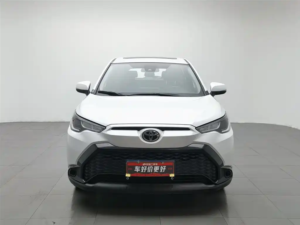Frontlander 2.0 L CVT Leading