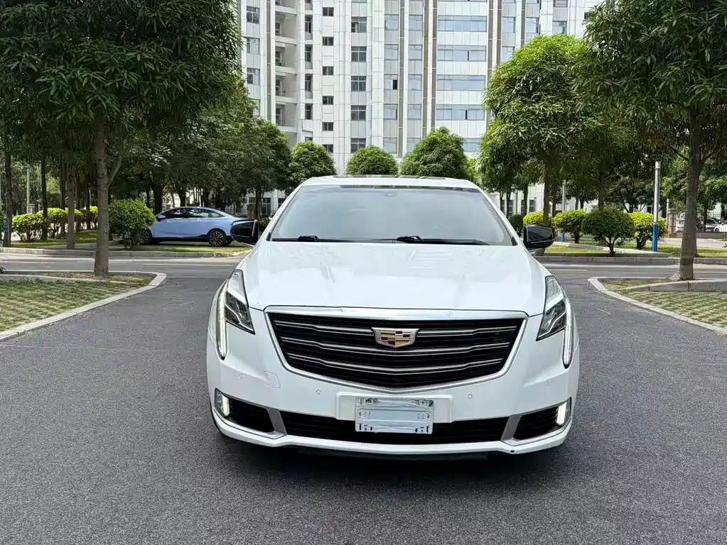 Cadillac XTS 28 T Tech