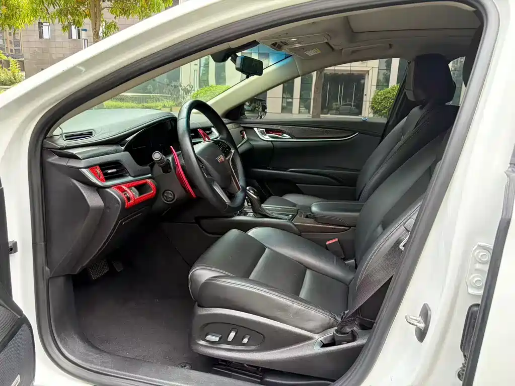 Cadillac XTS 28 T Tech