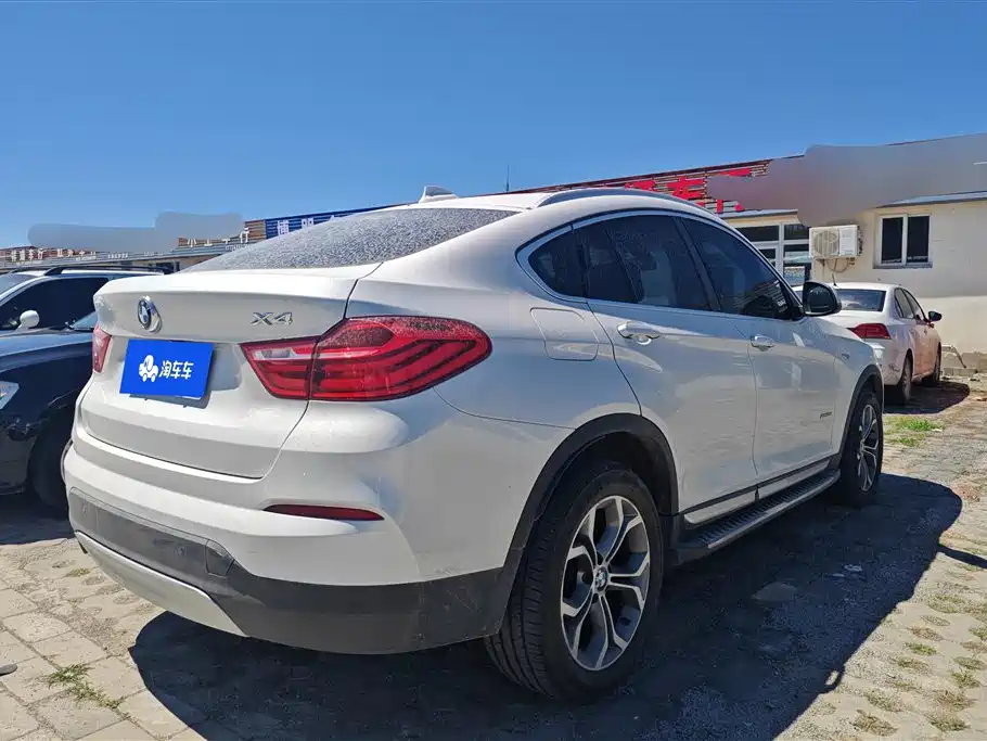 BMW X4 xDrive20 i X Design Package