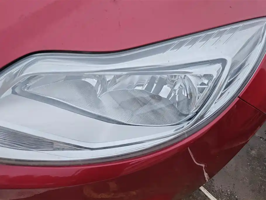Focus Sedan 1.6 L Auto Comfort