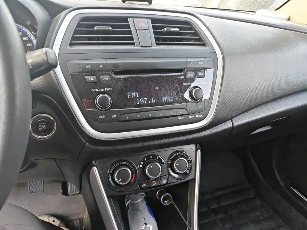 S-Cross 锋驭 2015款 1.6 L 手动两驱进取型