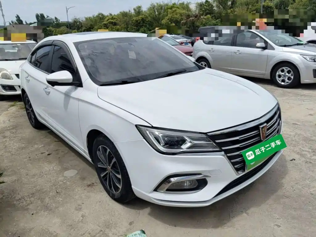Roewe i5 1.5 L Auto 4 G Connected Leading Luxury Flagship